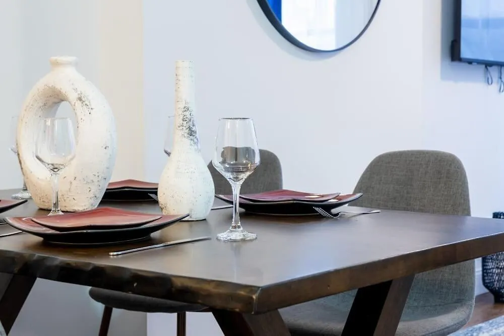 1435-2 3 Bedrooms 2 Bath Wd Ues New York 0*,  Stati Uniti