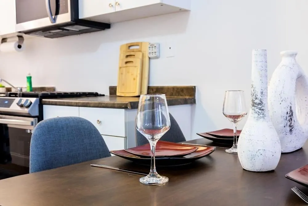 1435-2 3 Bedrooms 2 Bath Wd Ues Нью-Йорк