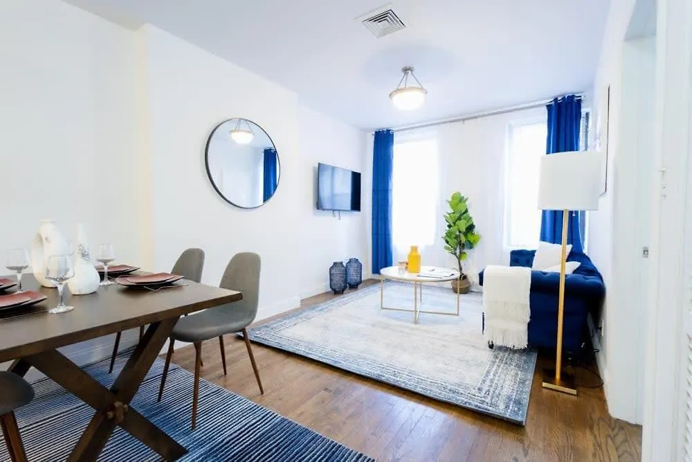 1435-2 3 Bedrooms 2 Bath Wd Ues Нью-Йорк