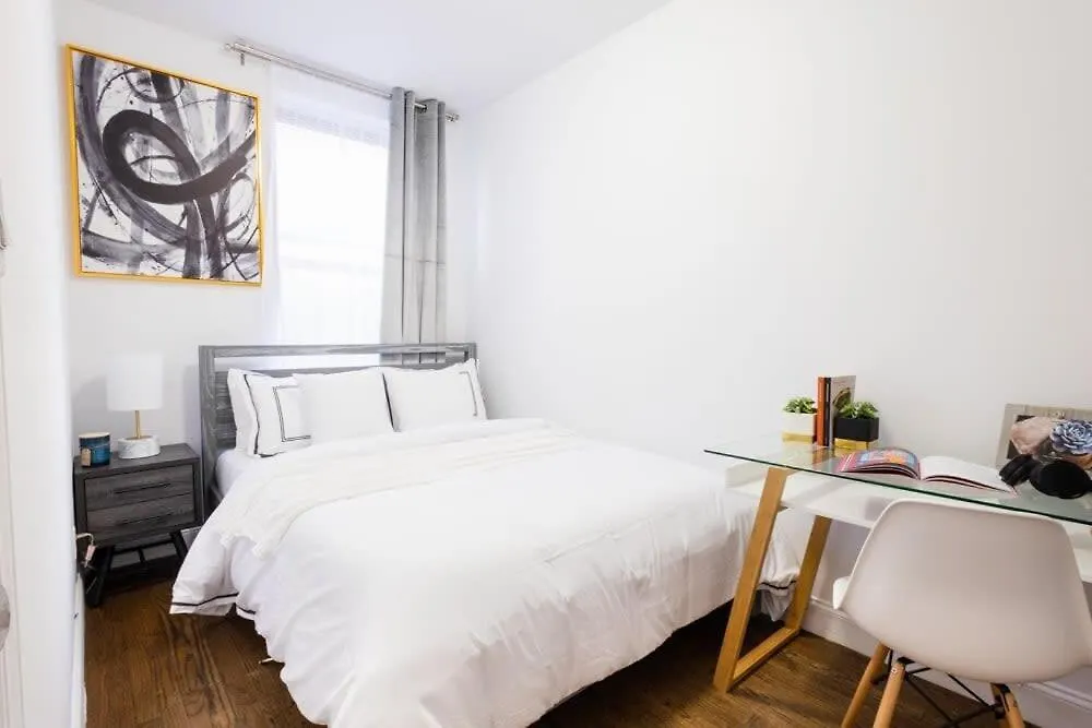Апартаменты 1435-2 3 Bedrooms 2 Bath Wd Ues Нью-Йорк США
