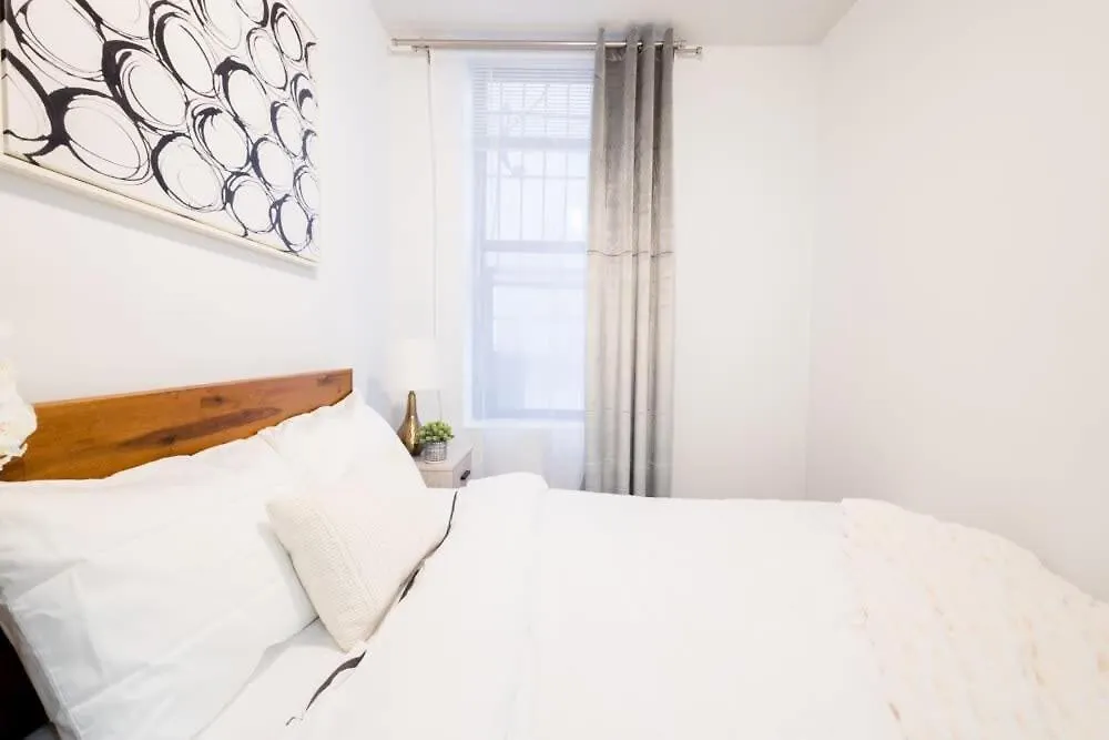 1435-2 3 Bedrooms 2 Bath Wd Ues Нью-Йорк 0*,
