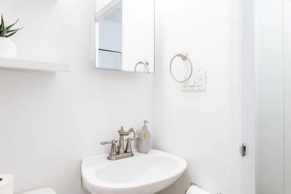 1435-2 3 Bedrooms 2 Bath Wd Ues Nowy Jork
