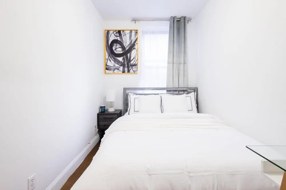 1435-2 3 Bedrooms 2 Bath Wd Ues Nowy Jork 0*,